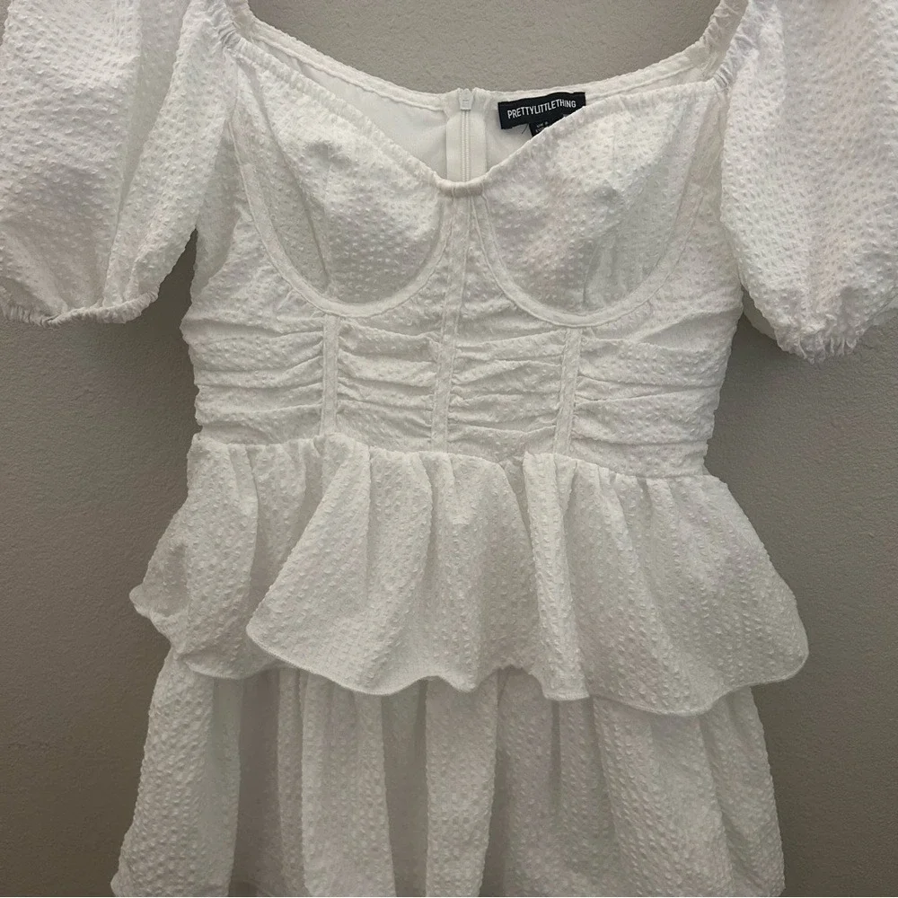 PrettyLittleThing Mini Dress Size 4‎ White Tiered Ruffle Puff Sleeve Corset